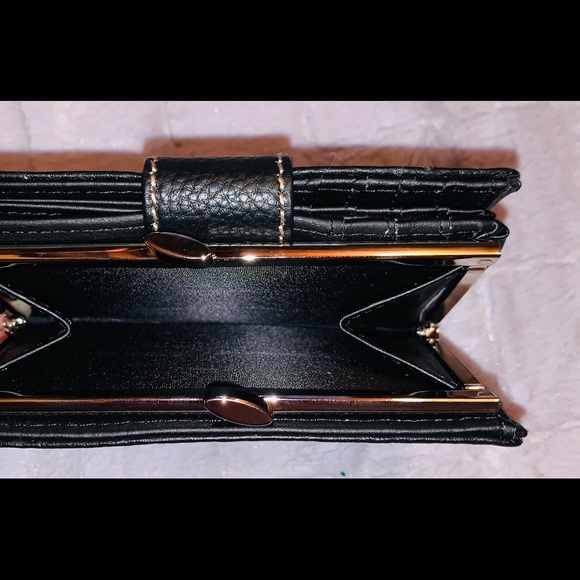 Genuine Leather, Ladies Wallet by, Mundi..! NWT - Picture 7 of 14